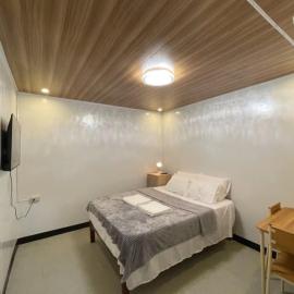 Aloha 808 Semi-furnished, airconditioned with wifi