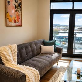 Modern 1BR - Leeds City Centre - Balcony Views