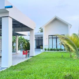 BTB Homestay2 Privet Villa, hotel u gradu 'Phumĭ Kâmpóng Âmpĭl'