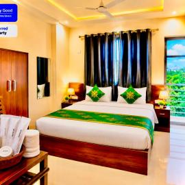 Hotel Pleasant Taj Agra -Budget Family AC Rooms, khách sạn ở Tājganj