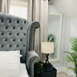 Exclusive Luxury Suite Near JFK and UBS Arena, hotel em Elmont