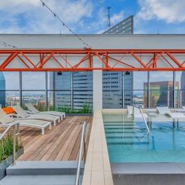 CozySuites at LTV, hotel u Dallasu