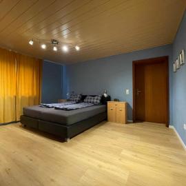 Gästehaus Nonno Weyher - Apartments mit Self Check-In, kostenlosem Parkplatz und Sonnenterrasse, hotel Weyherben