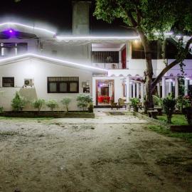 Saranga Holiday Inn, hotelli kohteessa Wellawaya