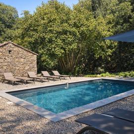 Family house with pool