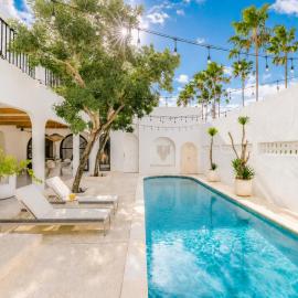 Casa Contenta Canggu - Luxury 5BR Private Pool Villa