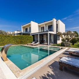 Discover an exclusive seaside retreat – hotel w mieście Mullini i Danit