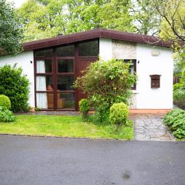 Stylish Chalet Oranmore Galway Sleeps 5
