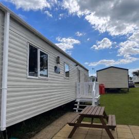 Cabin Sleeps 8 with Indoor Pool