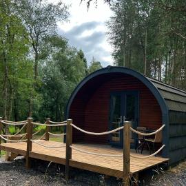 Knotty Nook, Pitlandie - Peaceful Woodland Pod, hotel a Luncarty