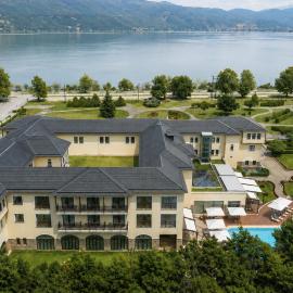 Hotel Du Lac Congress Center & Spa, отель в Янине