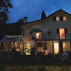 Mamomes House