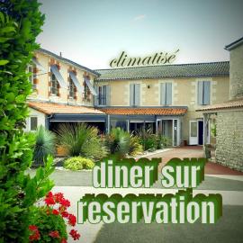 CIT'HOTEL Le Commerce, hotel en Saujon