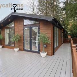 Luxury 2 Bedroom Lodge at White Cross Bay, Windermere