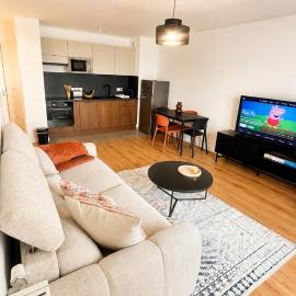 appartement moderne avec balcon proche Paris, Disneyland et RER A