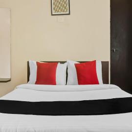 Hotel O Log Inn Plaza