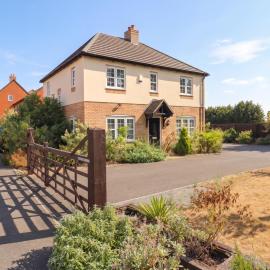 2 Clarke Close