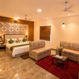 HOTEL LUXURY KASHI VISHWANATH- VARANASi