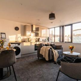 Bright 1 Bed Apartment in Central Wrexham