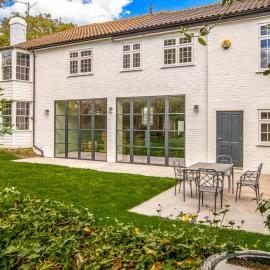 Montpellier House, Centrally Located, Large Garden