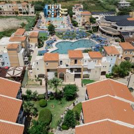 콜림바리에 위치한 호텔 Chrispy Waterpark Resort - All inclusive