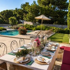 Wine & Vineyard Retreat Emarmene、Koskinouのホテル