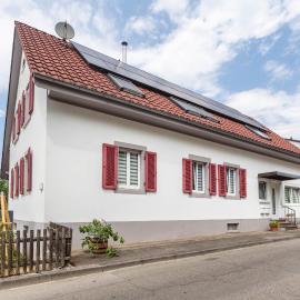 Ferienwohnung am Bühl โรงแรมในBrombach