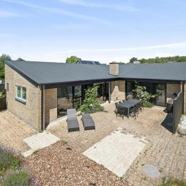 4 Bedroom Cozy Home In Ebeltoft
