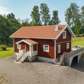 Holiday Home Teåker by Interhome, hotel in Bäckefors