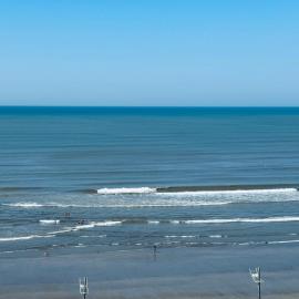 Kitnet wi-fi gratuito a 50 metros da praia