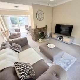 Spacious 3 bed property flexible beds sleeps 6