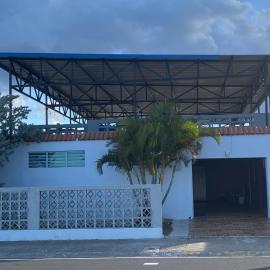 Casa Especial 10 min from Dorado 20 from SJ, hotel v destinaci Toa Baja