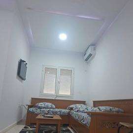 Immeuble Essalah, hotel en Wadhraf