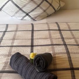 Schöne und ruhige Ferienwohnung in Frücht, hotel u gradu Frücht