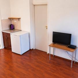 Cozy Apartment Walk to Lake Balaton