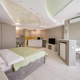 Seven Eleven Most City Hotel&SKYTECH