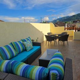 Private Penthouse Rooftop Oasis, Liguanea