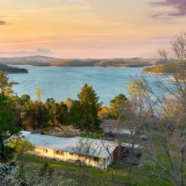 Beaver Lake Escape Sunset & Lake Views Trails