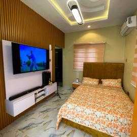 Executive Penthouse Apartment in Lagos, Nigeria, hotel en Ikota
