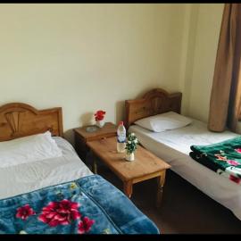 Ibrahim lodge restaurant, hotel in Astor