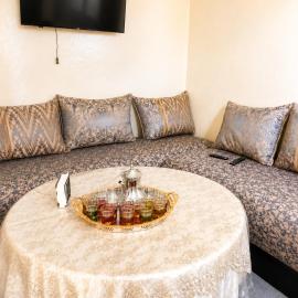 Maison traditionnelle cadablabca centre, hotel in Casablanca
