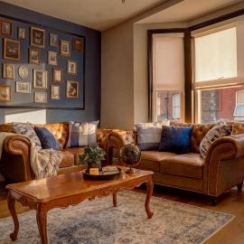 Victorian 2 bedroom duplex near city centre, hotel u gradu 'Waterloo'