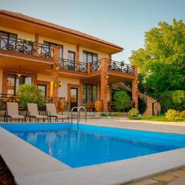 Merebashvili Estate, hotelli kohteessa Kaspi