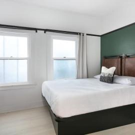 Gaslamp District Gem Studio with Private Entrance