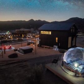 Stargazing Retreat with Hot Tub Deck Hammocks BBQ, hotel in Glendale