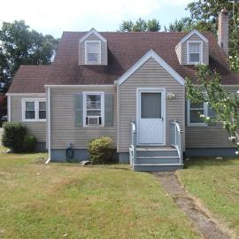 Renovated Beachside Retreat, hotelli kohteessa Milford