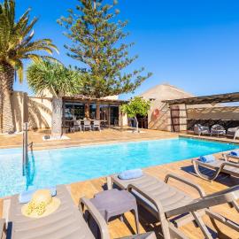 Villa Santana, hotel u gradu 'Conil'