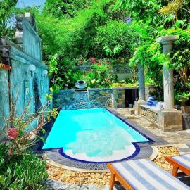 Boutique Villa with a Pool