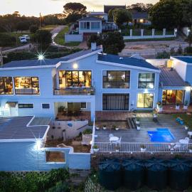 The Lookout Guest House, hótel í Port Alfred