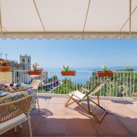 Taormina Duomo Casa Awaya Terrace View